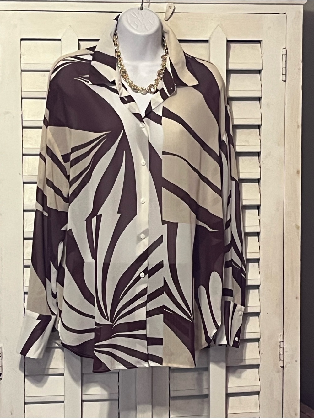 Worthington Abstract Graphic Print Button-Front Sheer Blouse | Size Large